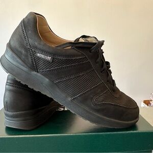 Mephisto Women’sBlack Bucksoft Rebecca Perf  Size 7M Shoes